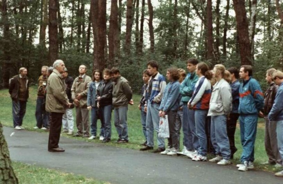 1993 - otwarcie zawod�w, powinno�� czyni Jan Ziemniak