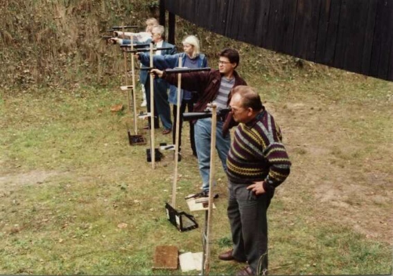 1995 - I pojedynek mistrz�w, od prawej; Jan Po�piech, Przemys�aw Czarczy�ski, 
Violetta Marsza�ek, J�zef Mruk i Ma�gorzata Garczy�ska (Kaczy�ska)