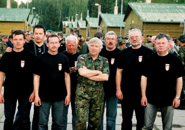 Nasza ekipa, od lewej; Dawid Ignaszak, Ryszard Rogacki, Zbigniew Ka�u�ny, Czes�aw B�bel, Kazimierz Pawliczak, 
Krzysztof Grzesiak (O Dyrektor), Artur Adamkiewicz, Stanis�aw Krawczyk