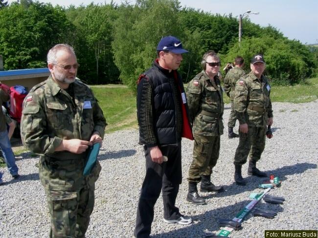 I zesp� klubowy do boju!