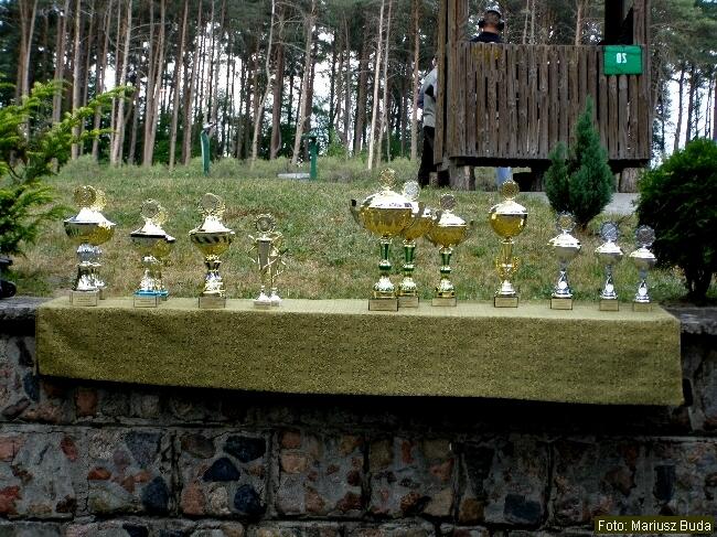 Puchary i nagrody ufundowane przez firm� AGRO-STAR