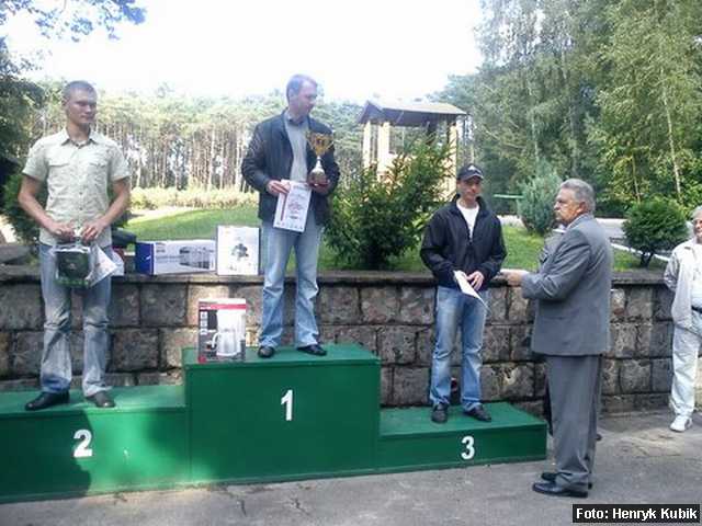 Podium Trap 10 rzutk�w, od lewej;  Tomasz Michalak, Artur Kupaj 
i Adam Dymarczyk